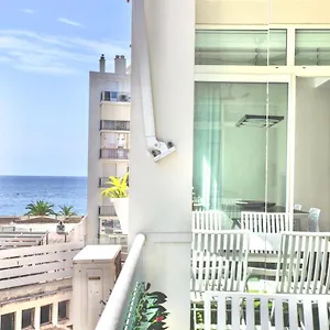  Appartamento Luxurious 2 Bedrooms Apartment, 30 Meter From